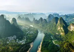 Colinas kársticas sobre el río Lijiang, Yangshuo